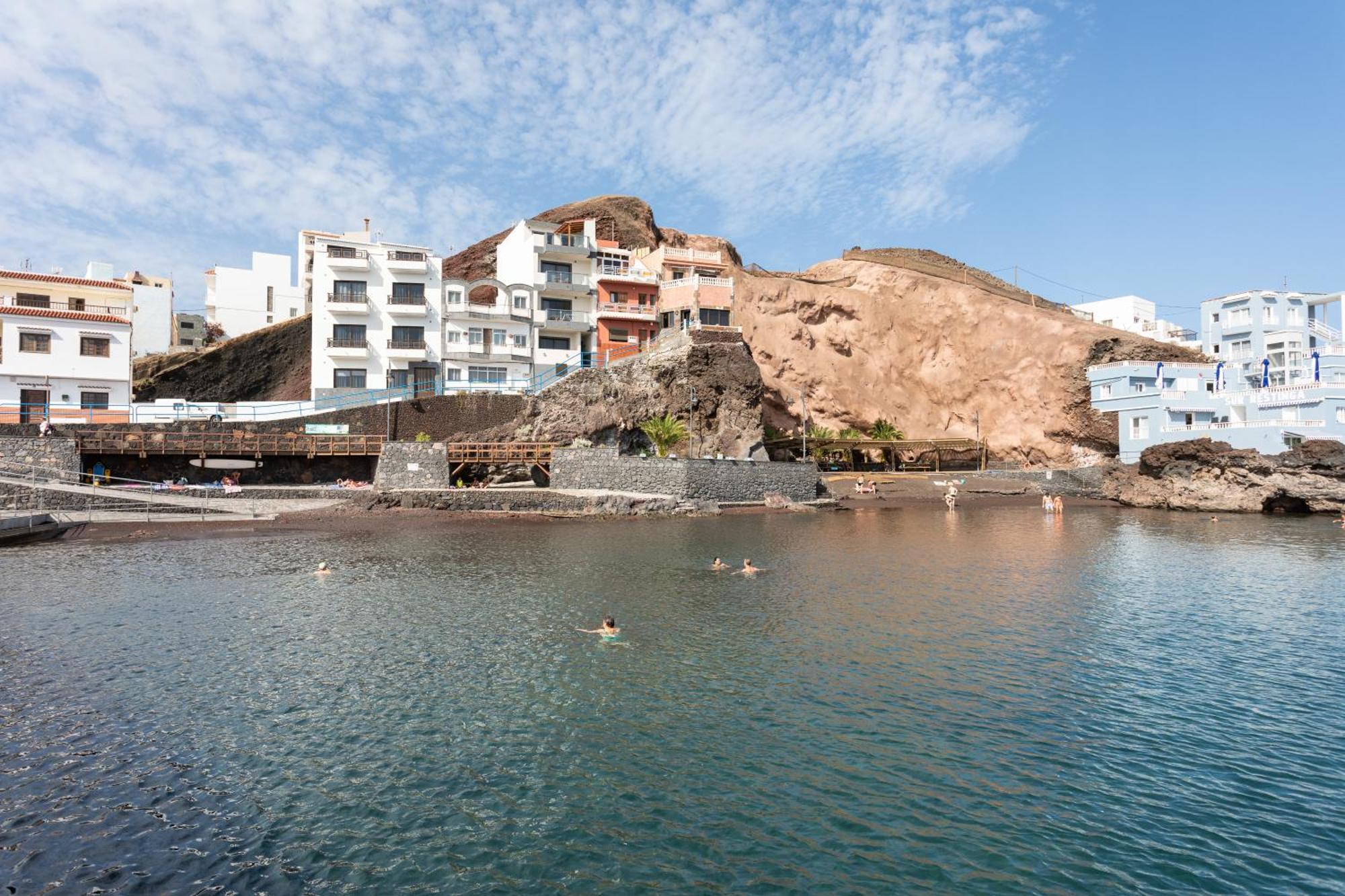 Charming Apartment & Diving La Restinga Bagian luar foto
